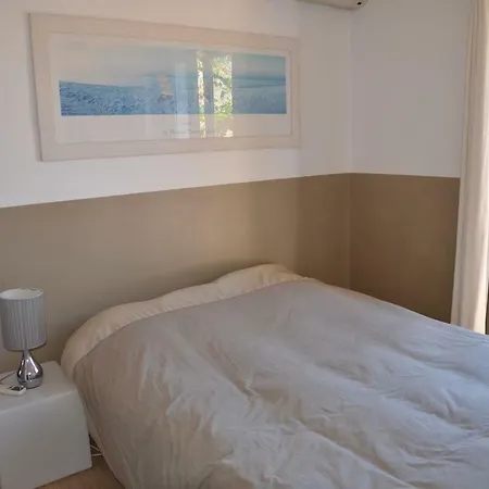 Holiday home Un Coin De Paradis *